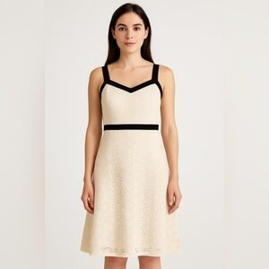 LOFT Lace Fit & Flare Dress – Size 0 (NWT) 🤍